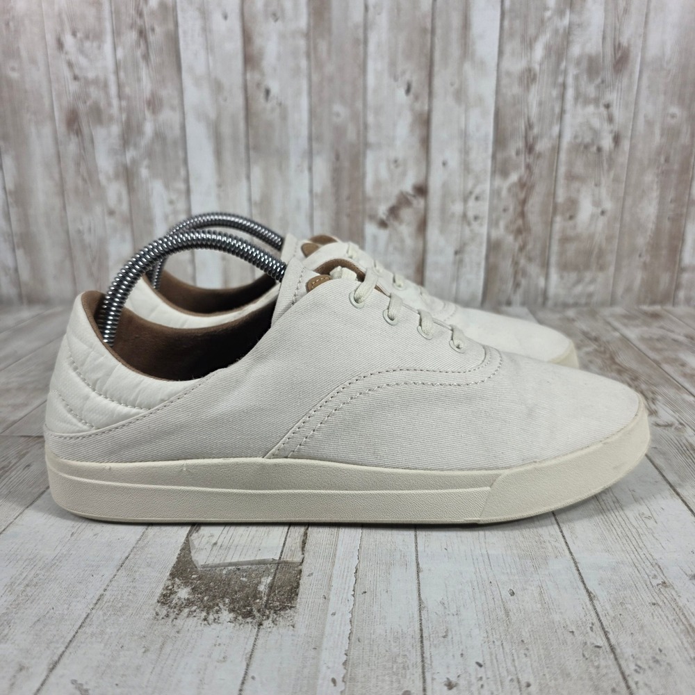 OluKai Women’s Cream Canvas Low-Top Sneakers with Brown Heel
